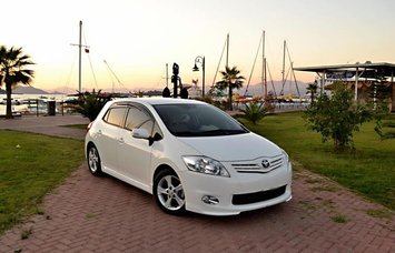 Бокові пороги (під фарбування) для Toyota Auris 2007-2012 рр 7007-515 фото